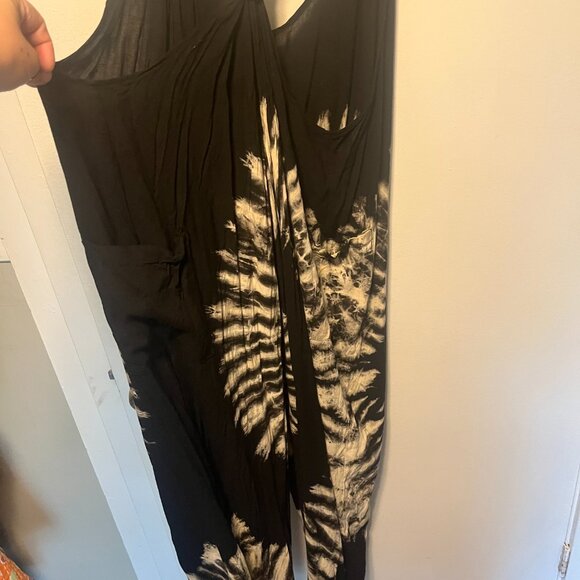 Boho Tie-Dye Rayon Jumper with Knot Straps – Black & Tan – One Size - Picture 4 of 6